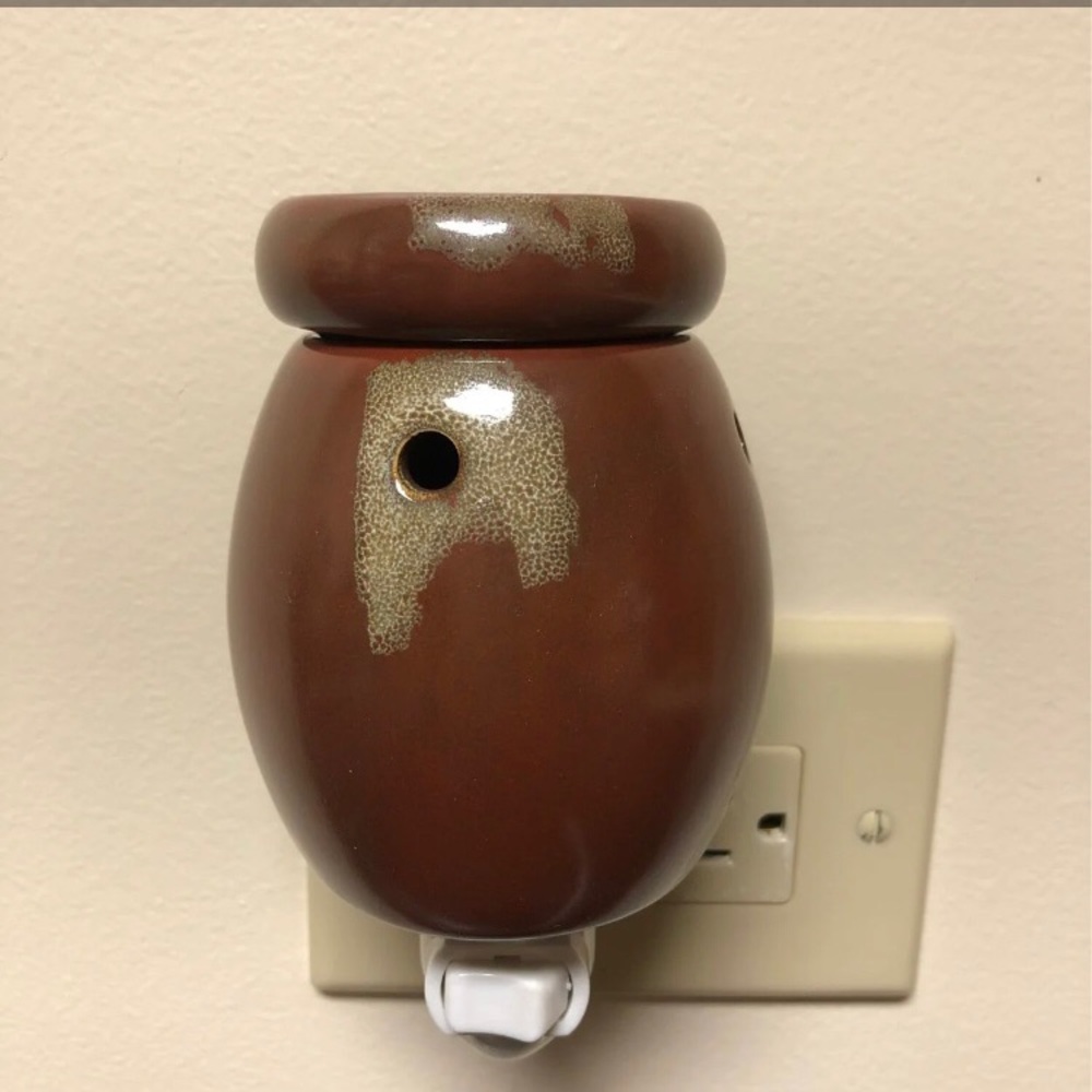 Wax warmer